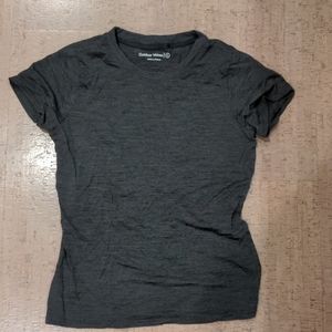 Outdoor Voices Merino T-shirt - Small